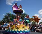 forlystelsesparker-i-orlando-magic-kingdom-parade