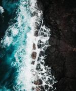Black sand beach på Hawaii, USA